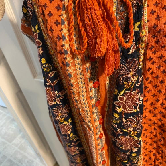 Skirt - Picture 2 of 5